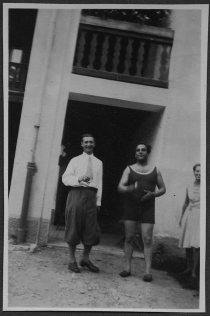 Mario e Irma Bernasconi con un amico