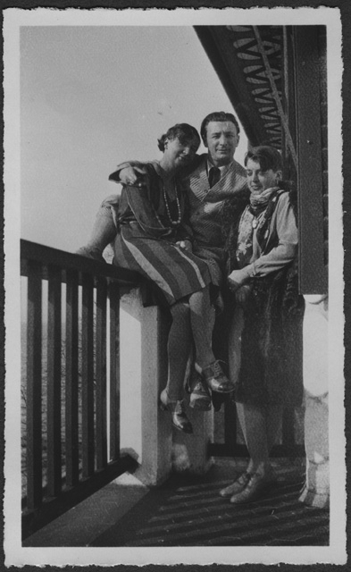 Mario e Irma Bernasconi con un'amica