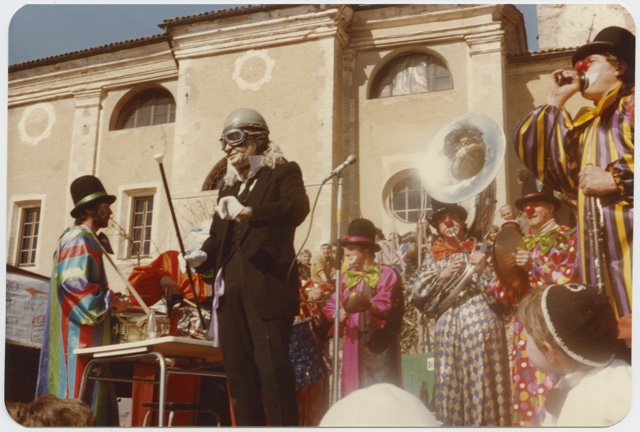Banda di carnevale di Comano in piazza