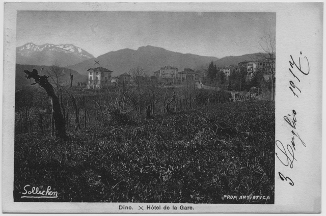 Cartolina di Dino con l'Hotel de la Gare
