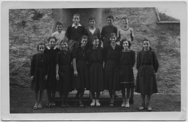 Scuola maggiore in posa