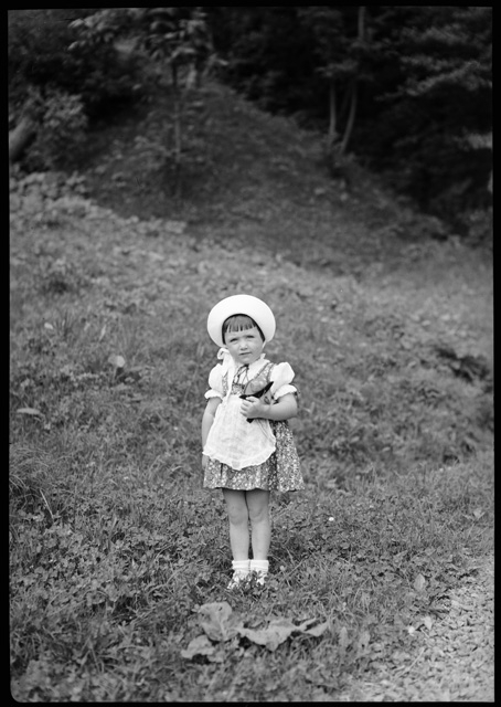 Nice Canonica in un prato a Treggia