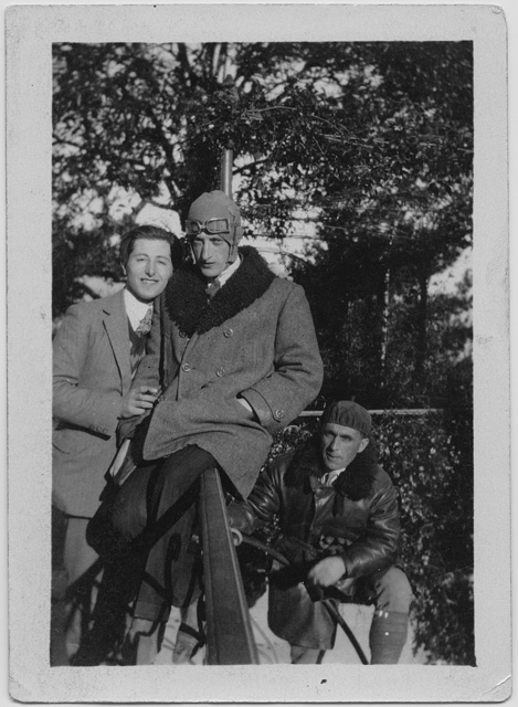 Enrico Besomi con due amici