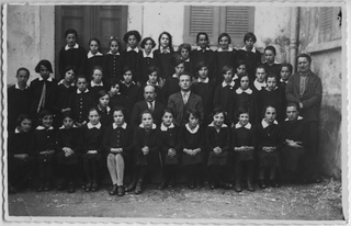 Classe di un istituto femminile