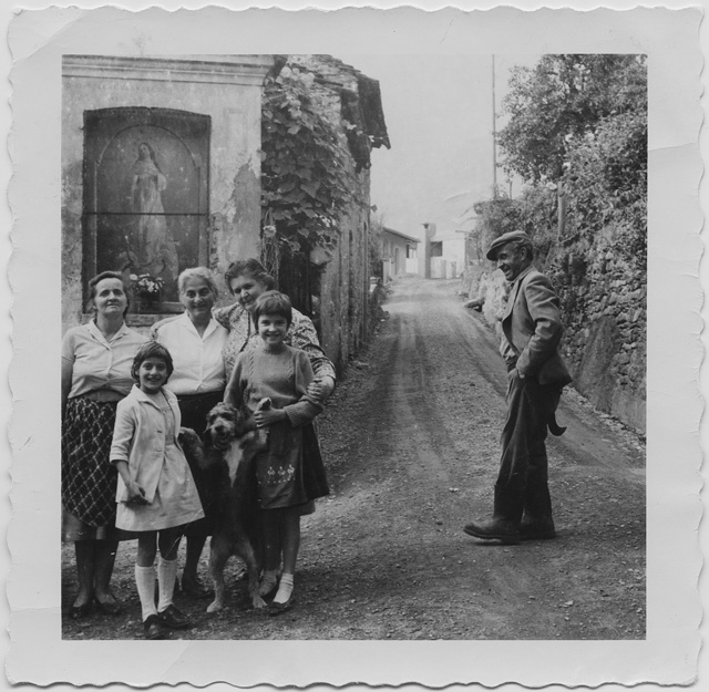 Famiglia Ardia alla cappelletta di Campestro