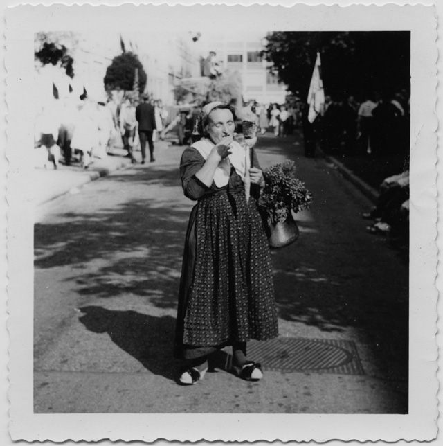 Pierina Soldati Bricalli in abiti tipici di Cimadera