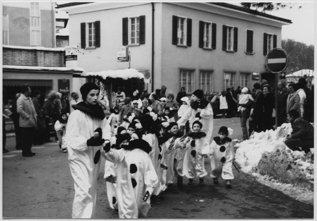 Corteo dei bambini al carnevale di Tesserete
