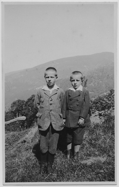 Bambini in posa a Madonna d'Arla