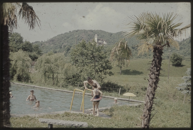 Piscina del campeggio Parco al Sole a Ponte Capriasca