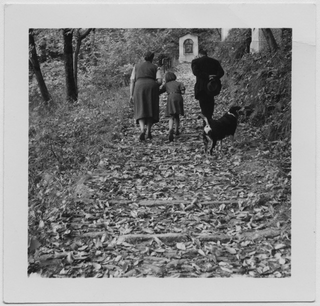 Famiglia Morosoli sulla via Crucis a Bigorio