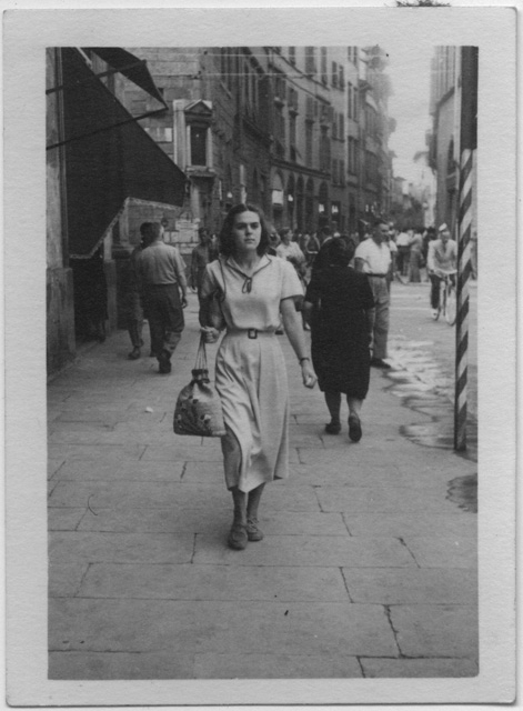 Lina Grasdorf Lepori per le vie di Firenze