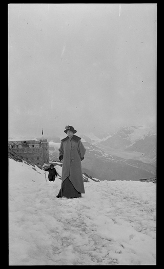 Ritratto di (?) in gita ad un ghiacciaio
