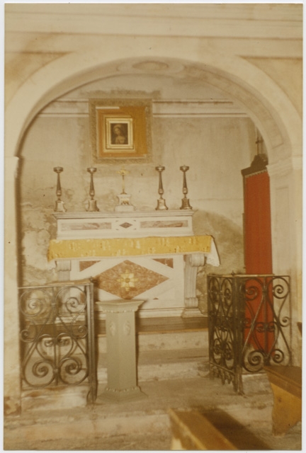 Nicchia della navata dell'oratorio di Santa Lucia a Cagiallo