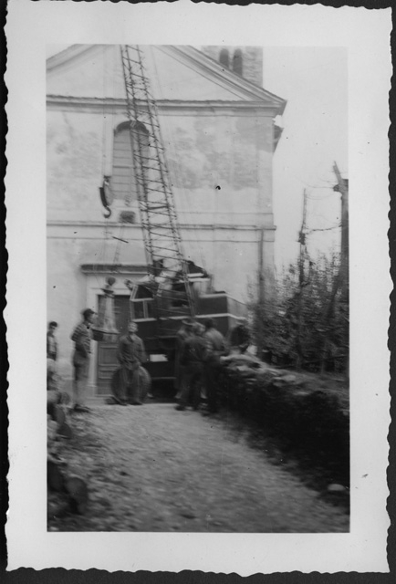 Spostamento della colonna della Chiesa di Sala