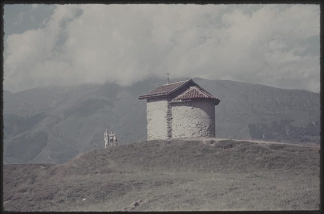 Veduta dei monti sopra Cimadera con la cappella