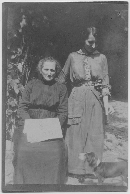 Ritratto di Emma Torrazza e Maria Antonini-Menghetti