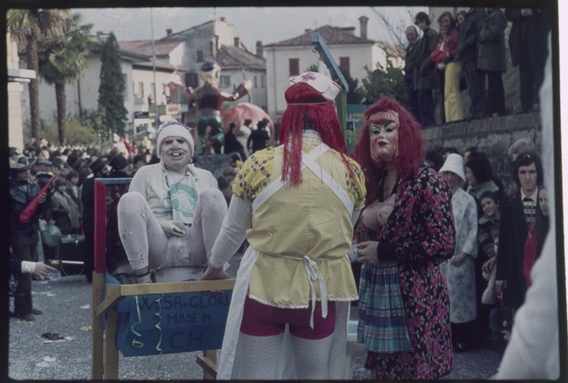 Sfilata dei carri al carnevale di Tesserete