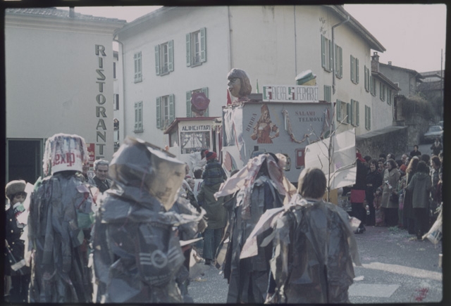 Sfilata dei carri al carnevale di Tesserete