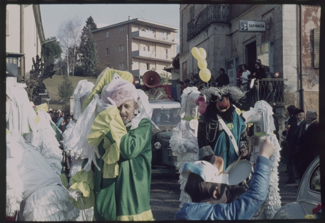 Sfilata dei carri al carnevale di Tesserete