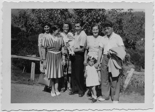Famiglia Stampanoni in posa a Bigorio