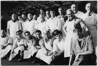 Operai di una ditta in posa