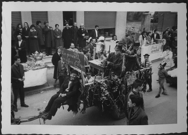 Carro di Isone al corteo di carnevale