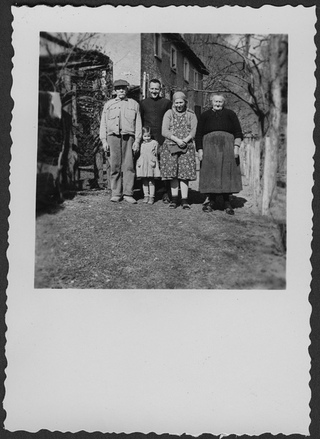 Famiglia in posa a Carusio