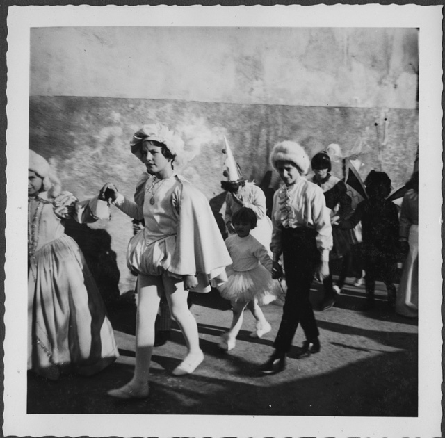 Sfilata di ragazzi a carnevale