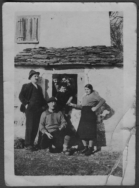 Gruppetto in posa a Condra