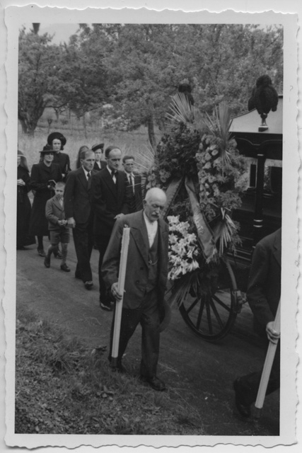 Corteo funebre di Eugenio Morosoli di Vaglio nei pressi di Sala Capriasca