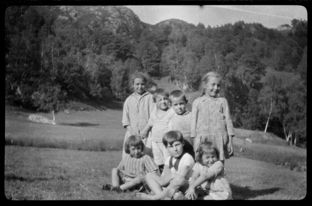 Bambini a Gola di Lago