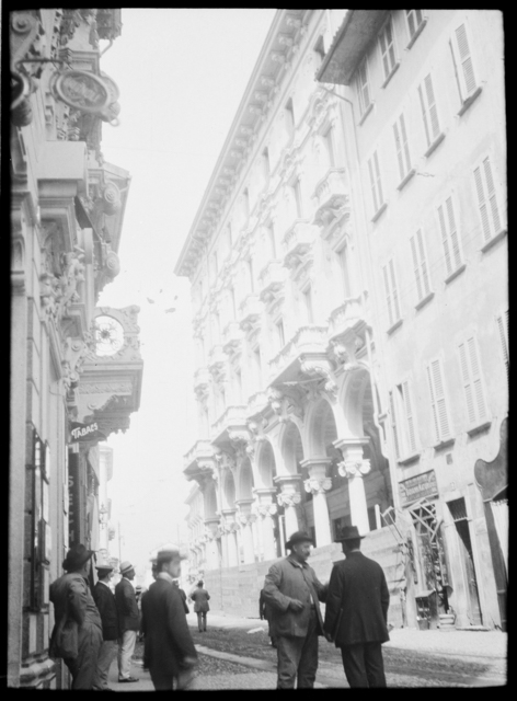 Veduta di via Pretorio a Lugano con sulla destra il Luogo Pio Riziero Rezzonico