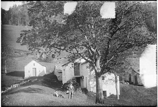 Due uomini in posa a Gola di Lago
