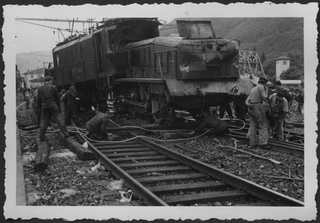 Operai al lavoro in un incidente ferroviario