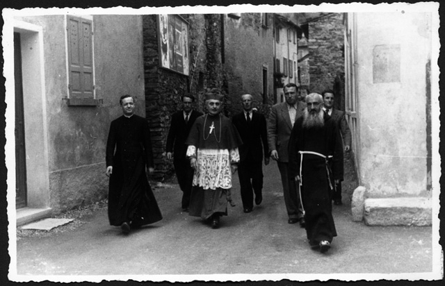 Visita di Monsignor vescovo Jelmini a Sala Capriasca