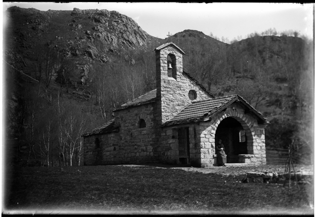 Veduta della chiesa di Maria SS Ausiliatrice a Gola di Lago
