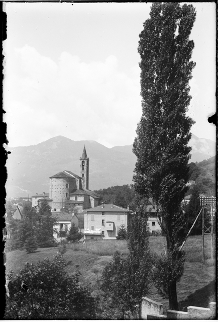 Veduta di Tesserete con la chiesa di S. Stefano