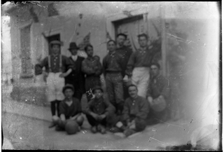 Ritratto di gruppo (fuori fuoco)