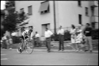Gara ciclistica a Cassarate
