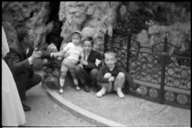 Ritratto di bambini a Tesserete (fuori fuoco)