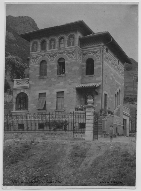 Veduta di Villa Zappia a Paradiso