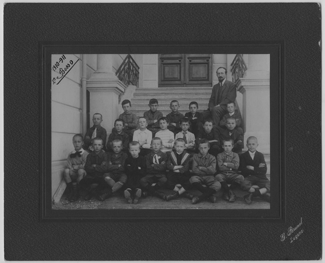 Alunni di Besso con il maestro Alfredo Antonini