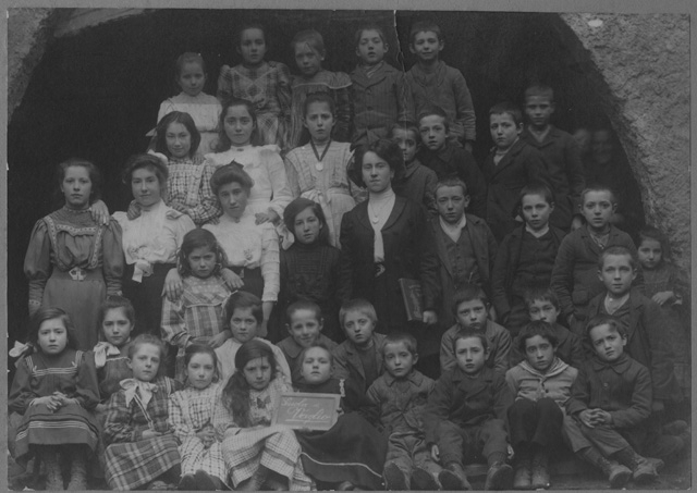 Le scuole di Vaglio in posa