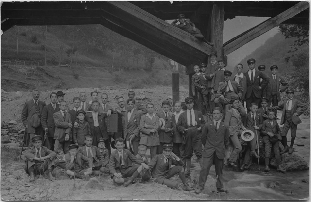 Collegio Don Bosco di Maroggia in gita a Curtina, Val Colla